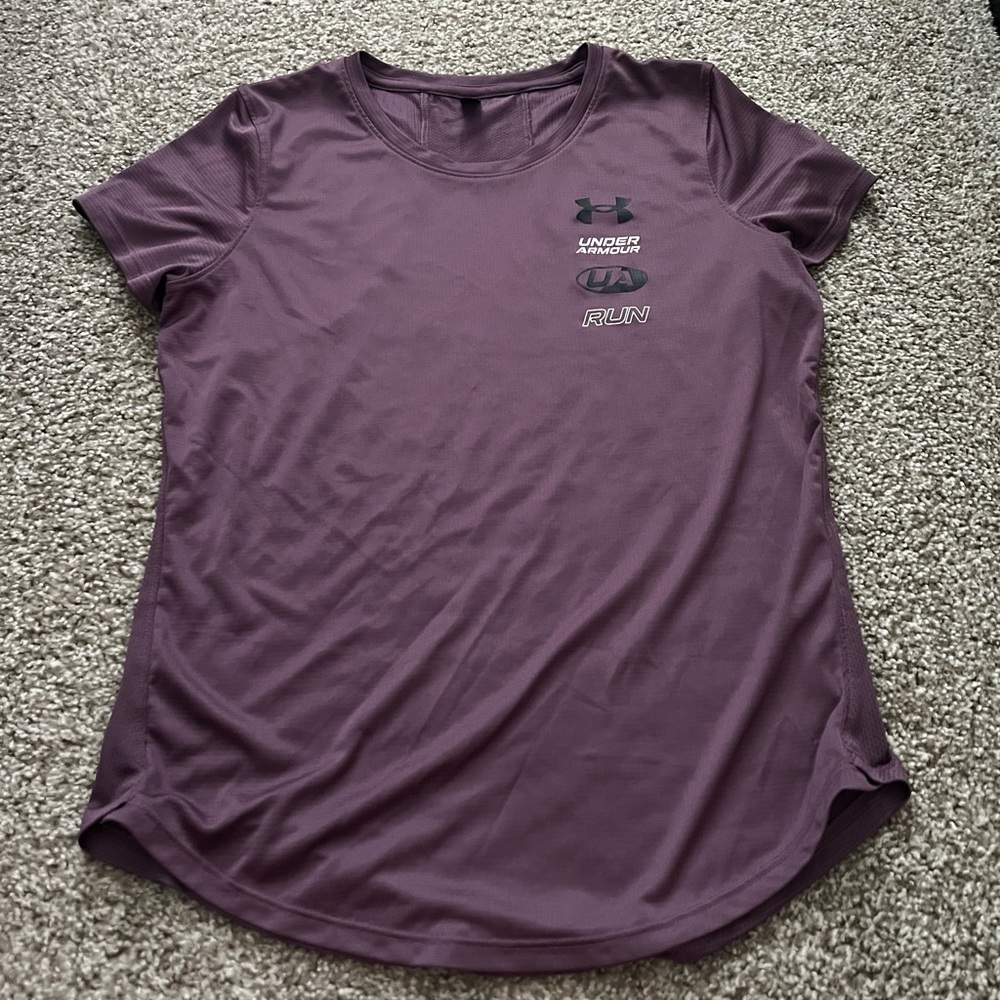 Woman’s under Armour shirt